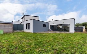 Maison Familiale A Tregastel - Proche Des Plages